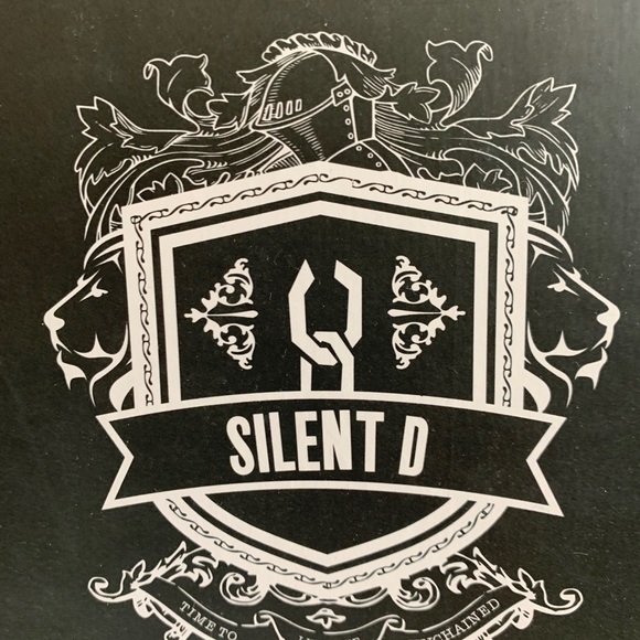 Grey suede pointed toe boots - Picture 2 of 4